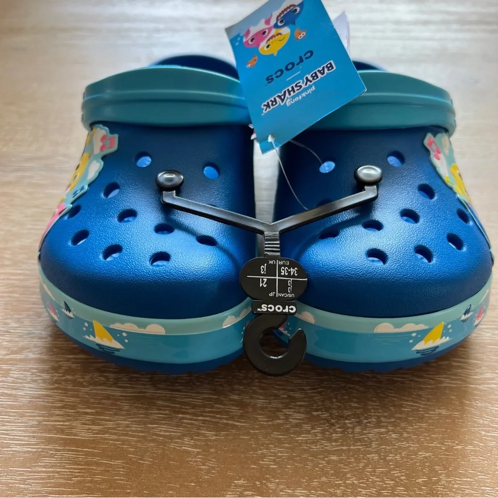 Crocs Kids FunLab Baby Shark Band Clog Size j3 - Picture 4 of 8